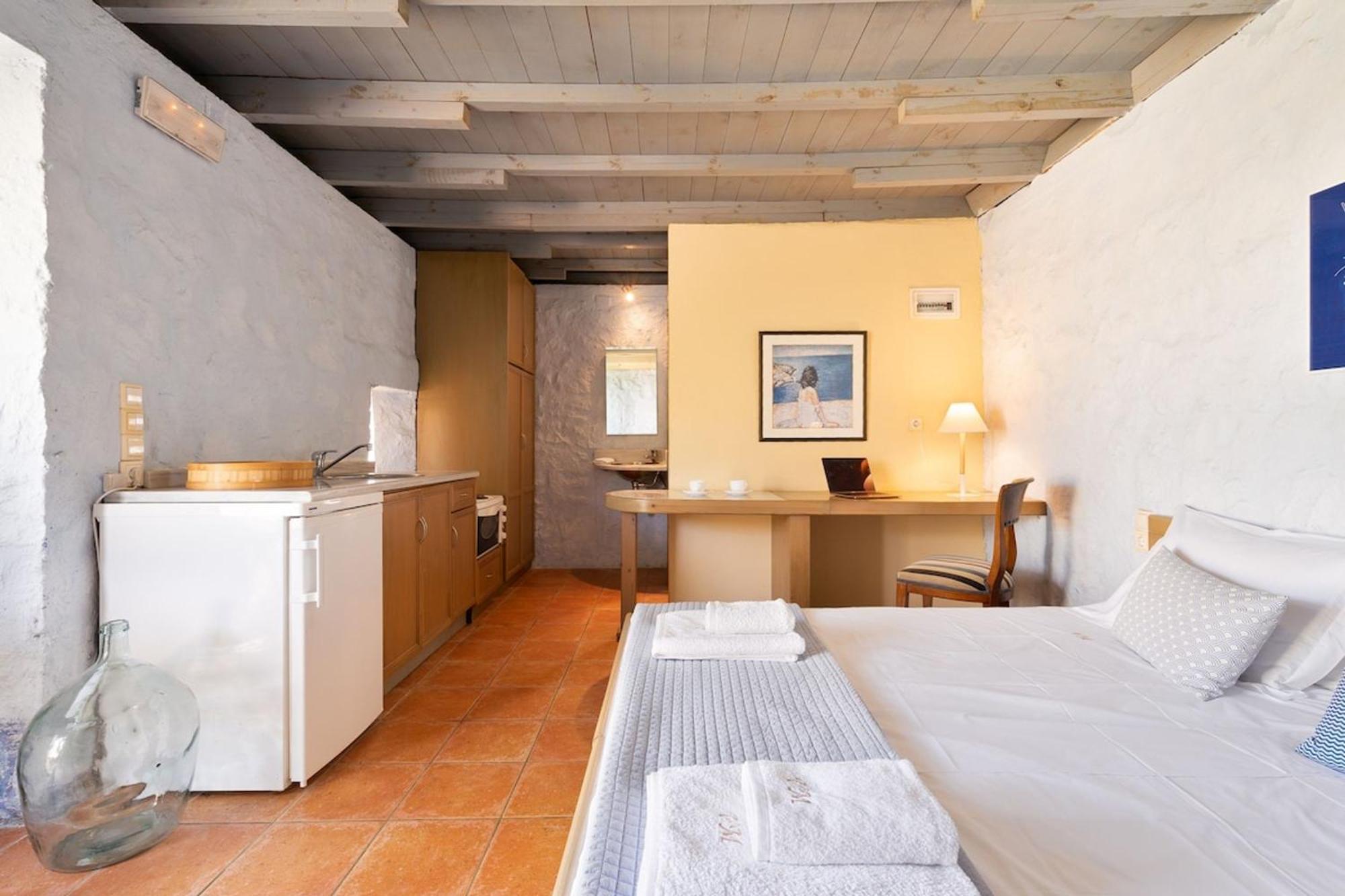 Villa Mediterranea, With Heated Pool Livadia  Exterior photo